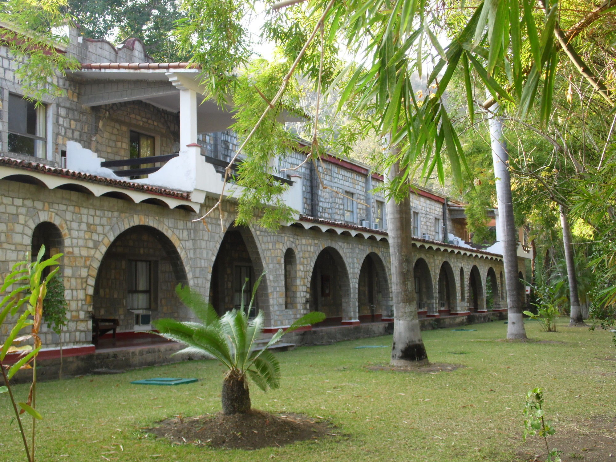 Hotel Spa Taninul Los Puentes Exterior photo